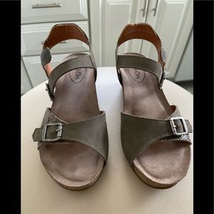 Taos taupe open toe double strap wedge